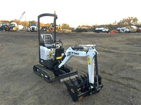 Used Damaged Mini Excavators for sale. Bobcat equipment